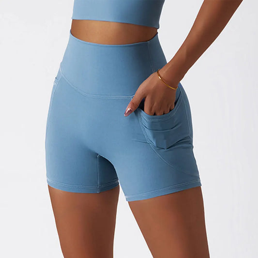 Pantalon corto de cintura alta con efecto push up y realce de cadera con bolsillo para deporte.