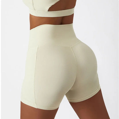Pantalon corto de cintura alta  con efecto push up y realce de cadera con bolsillo para deporte.